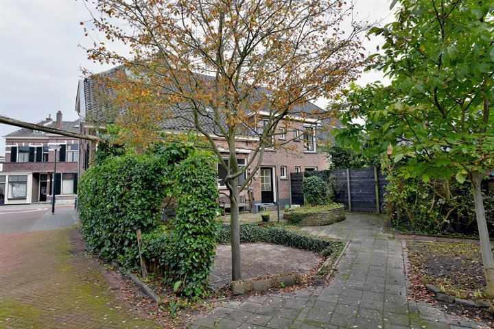 Bekijk foto 38 van Zutphensestraat 3