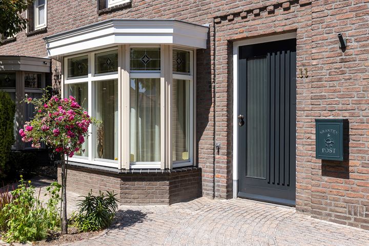 Bekijk foto 3 van Edmundus van Dintherstraat 11