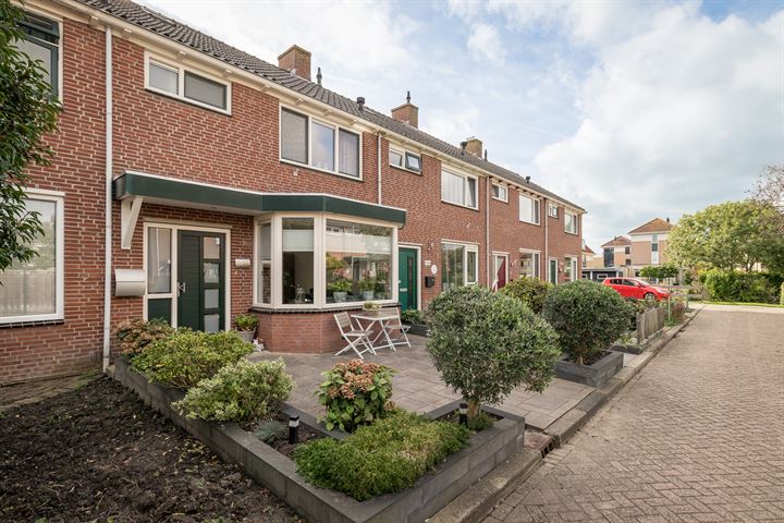 Bekijk foto 34 van Beukenlaan 104