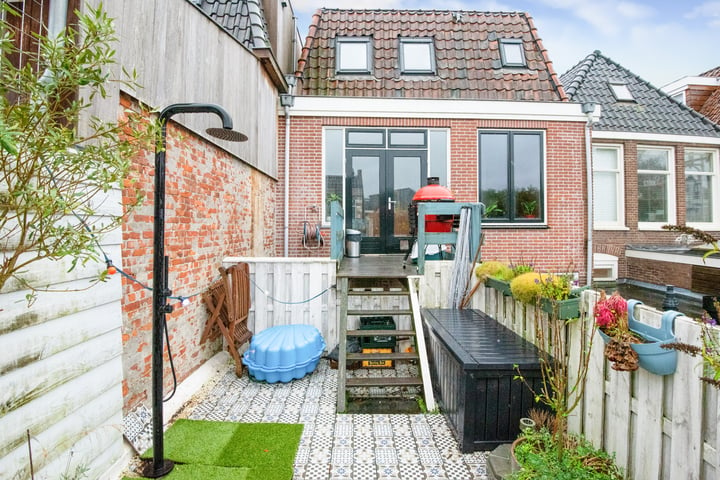 Bekijk foto 35 van Spoorstraat 68-A