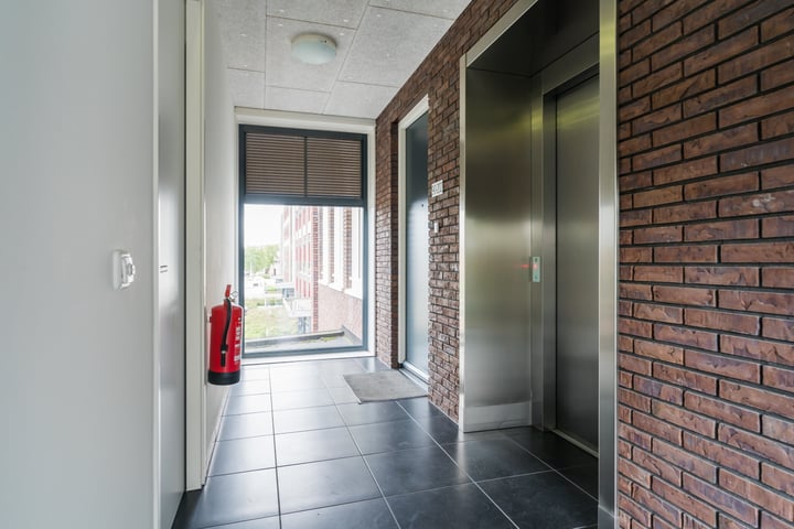 Bekijk foto 45 van Flitsstraat 90-202