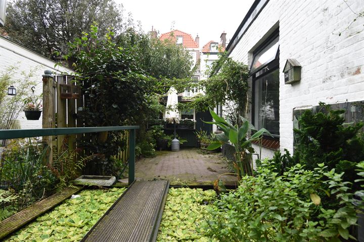 Bekijk foto 15 van Copernicusstraat 39