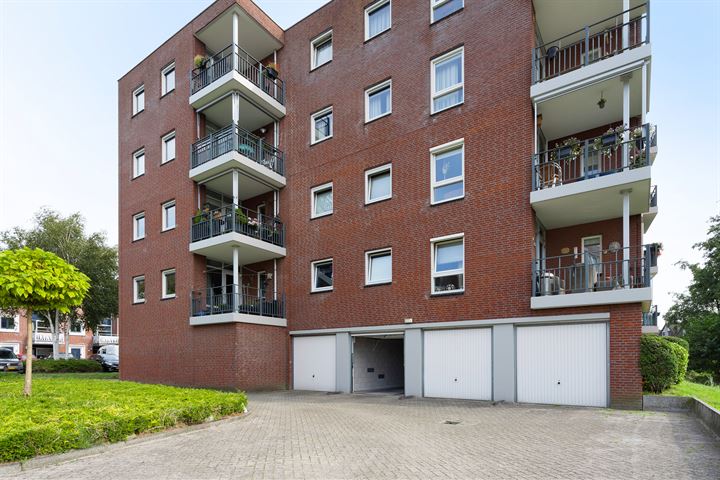 View photo 29 of Burgemeester Van Gilsstraat 19