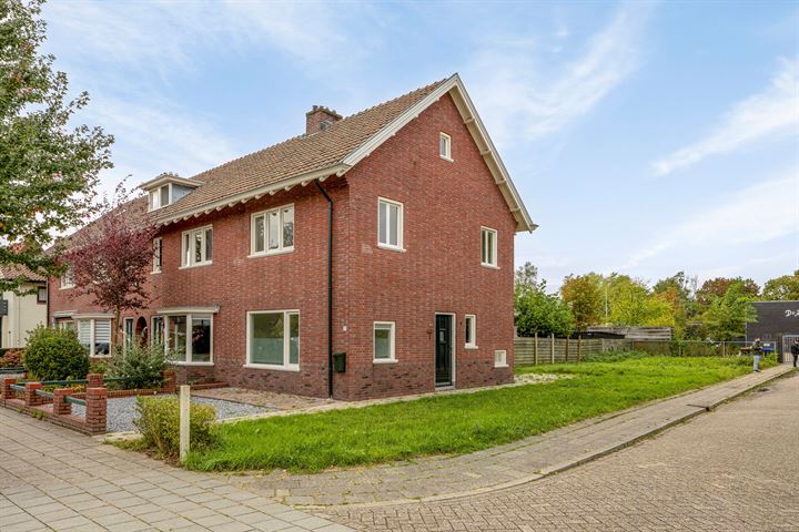 Bekijk foto 1 van Morsestraat 21