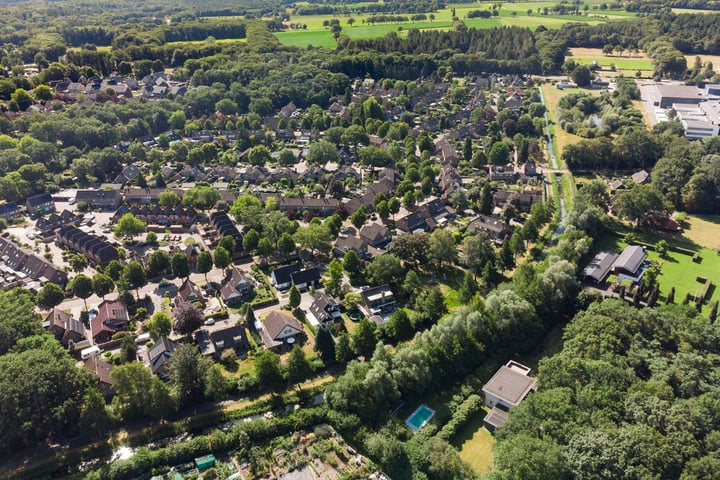 Bekijk foto 36 van Deedingsweerdweg 7