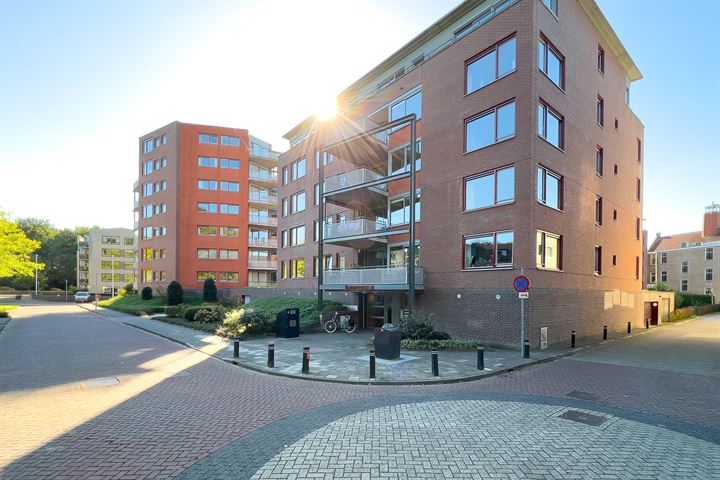 Bekijk foto 3 van Zuidhaege 14