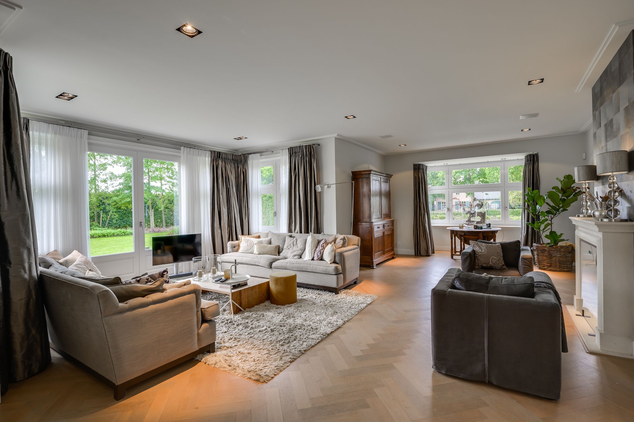 Photo 12 of Bredaseweg 24