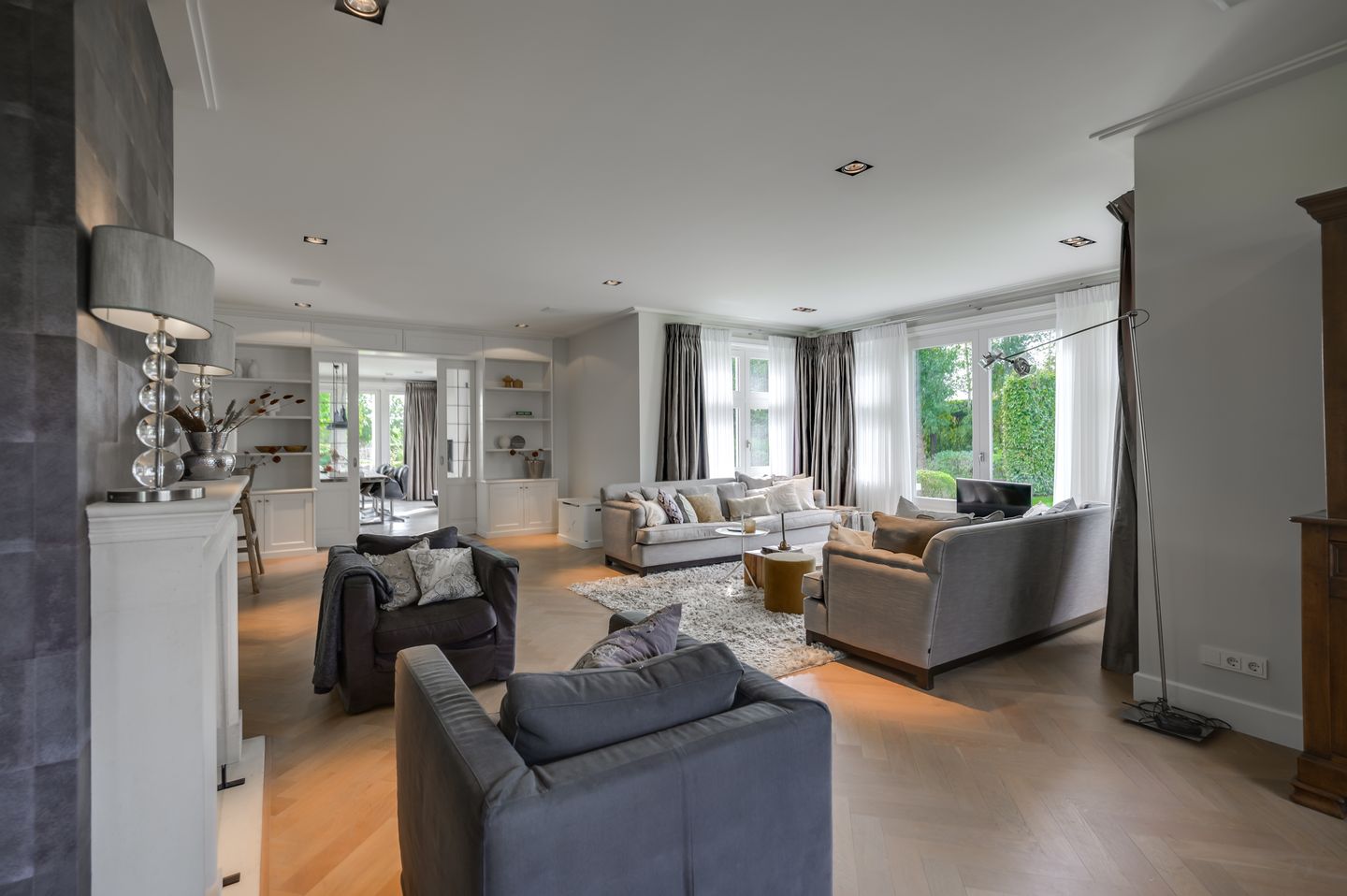 Photo 14 of Bredaseweg 24