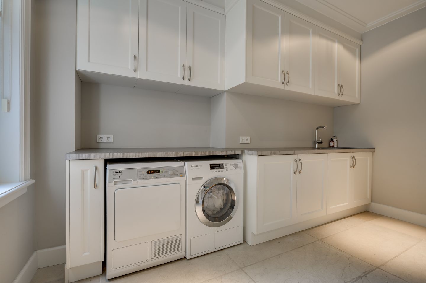 Photo 19 of Bredaseweg 24