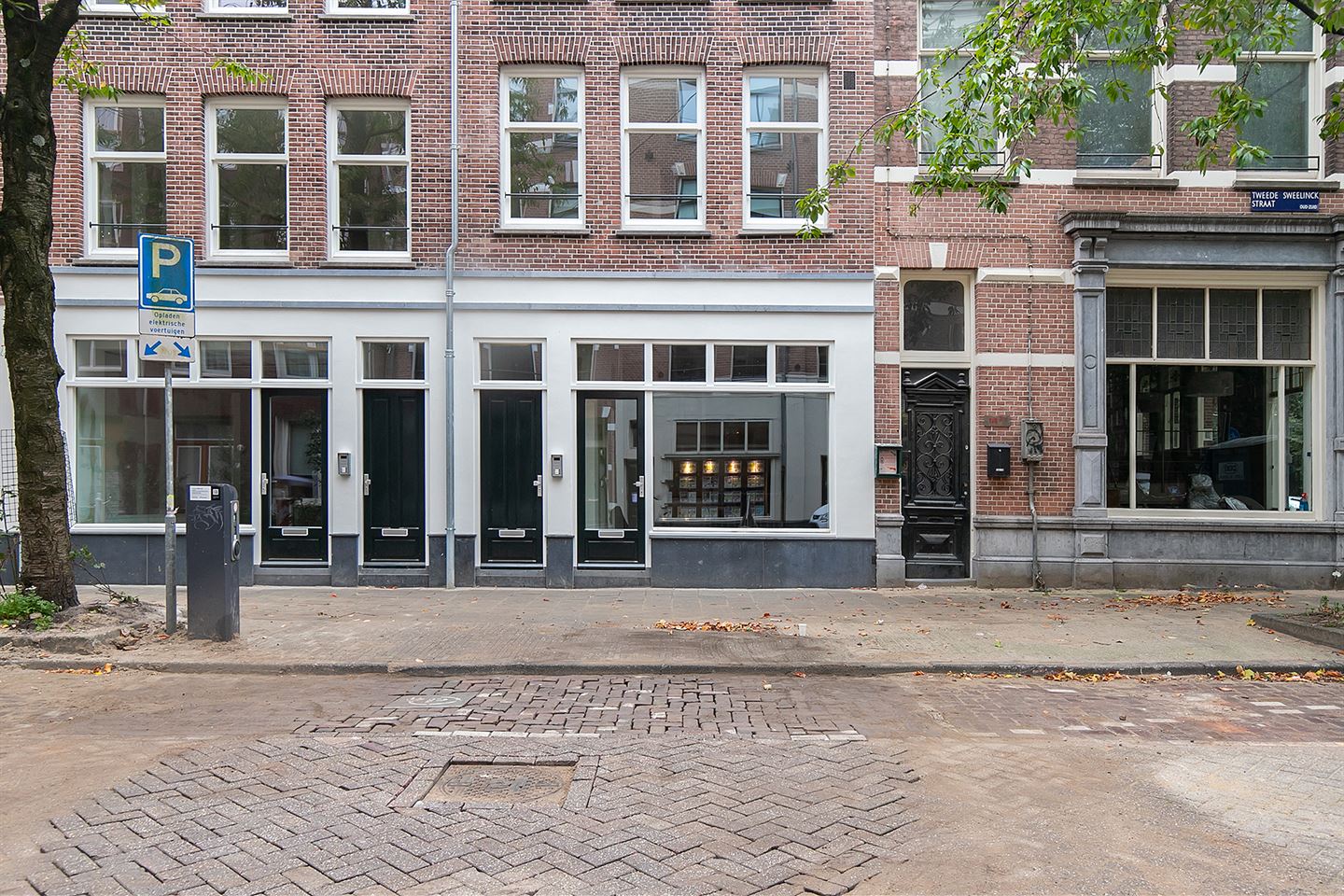 Bekijk foto 1 van Tweede Sweelinckstraat 2-H