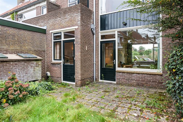 Bekijk foto 24 van Madioenstraat 31