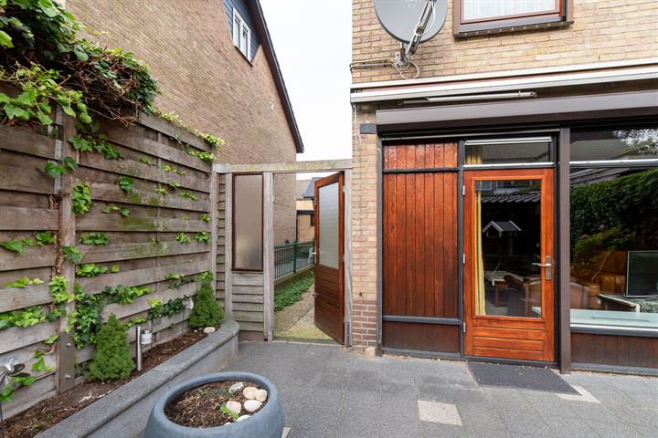 Bekijk foto 31 van Gerststraat 10