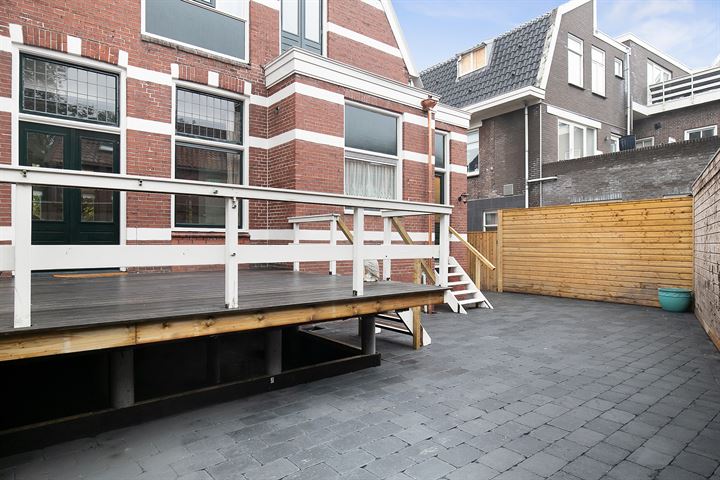 Bekijk foto 45 van Emmastraat 4