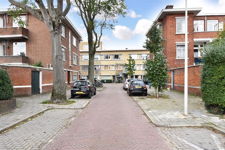 Bekijk foto 34 van Huisduinenstraat 8