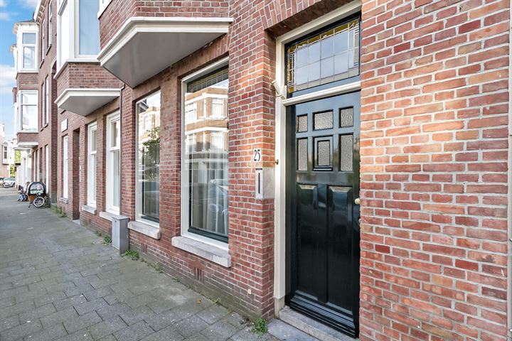 View photo 24 of Johan van Hoornstraat 25