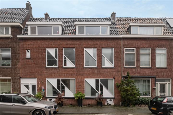 Bekijk foto 7 van Saffierstraat 2