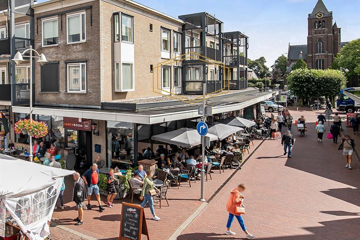 Bekijk foto 1 van Kerkplein 47