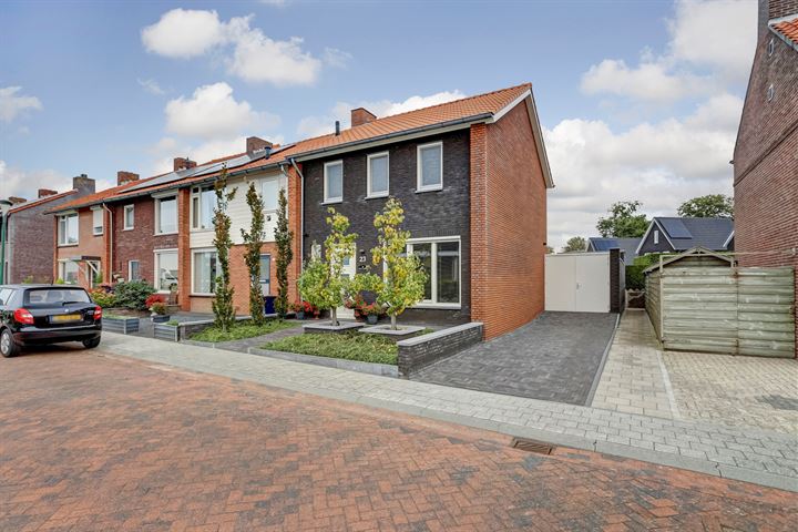 Bekijk foto 1 van Klaverstraat 23