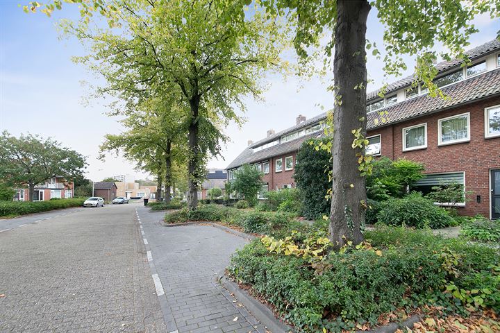 Bekijk foto 37 van Rembrandtlaan 25