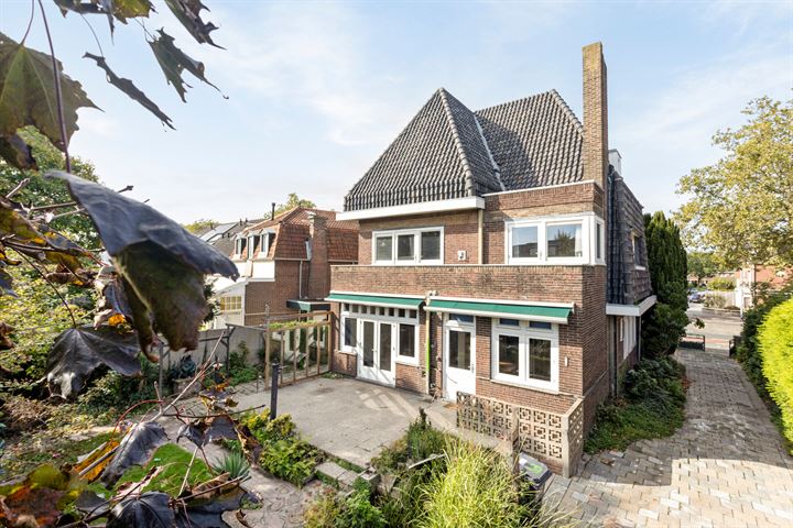 Bekijk foto 36 van Emmastraat 43