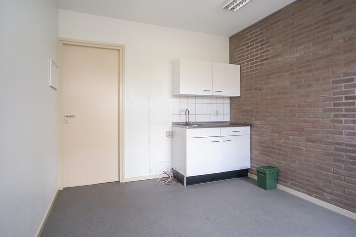 Photo 15 of Kerkenweg 25-A