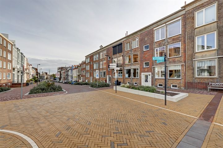 Bekijk foto 31 van Coosje Buskenstraat 50