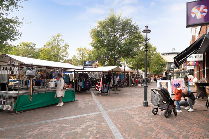 Bekijk foto 32 van Van Tijnplein 2