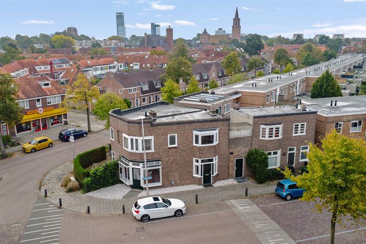 Bekijk foto 1 van Leeuwerikstraat 45