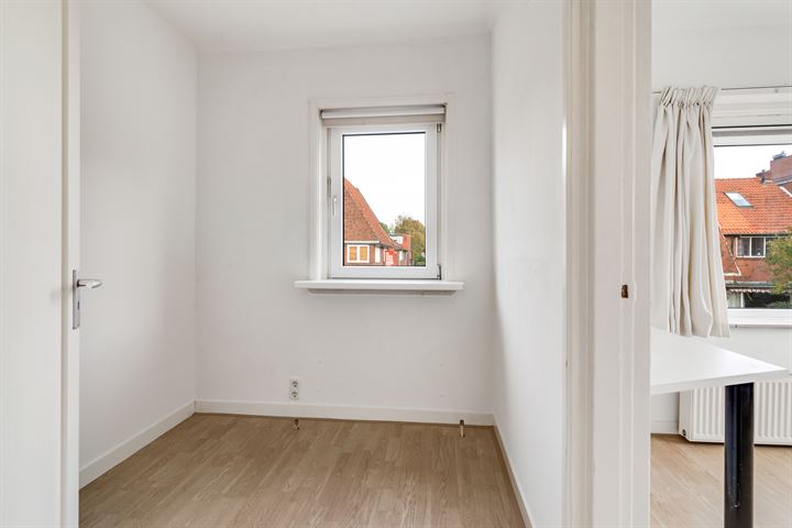 Bekijk foto 35 van Leeuwerikstraat 45