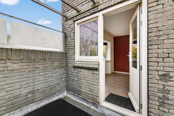 Bekijk foto 38 van Leeuwerikstraat 45