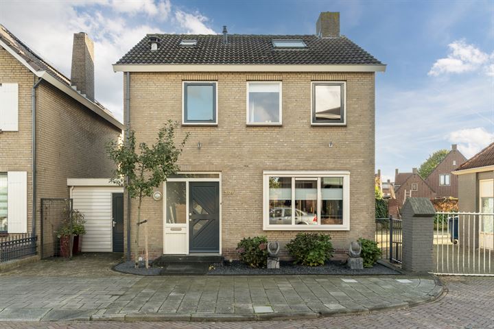 Bekijk foto 4 van Pastoriestraat 6