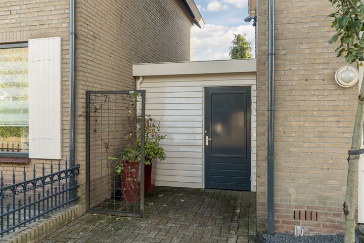 Bekijk foto 39 van Pastoriestraat 6