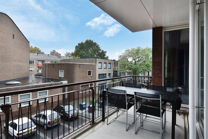 Bekijk foto 16 van De Colignystraat 91