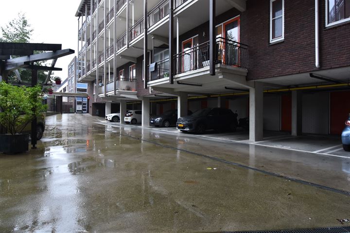 Bekijk foto 38 van De Colignystraat 91