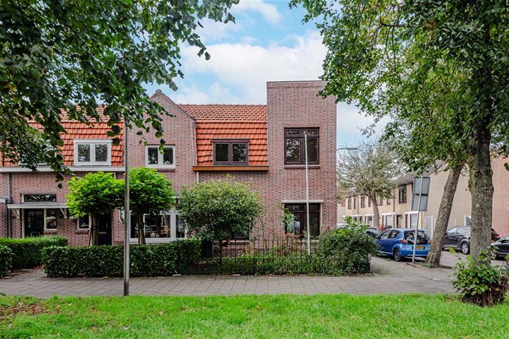 Bekijk foto 1 van Lombokstraat 46