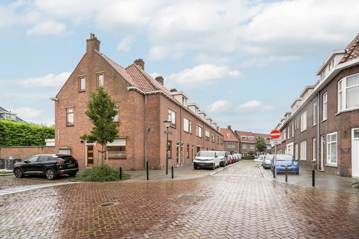 Bekijk foto 38 van Valeriusstraat 52