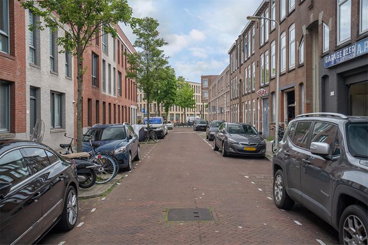 Bekijk foto 30 van David Blesstraat 58