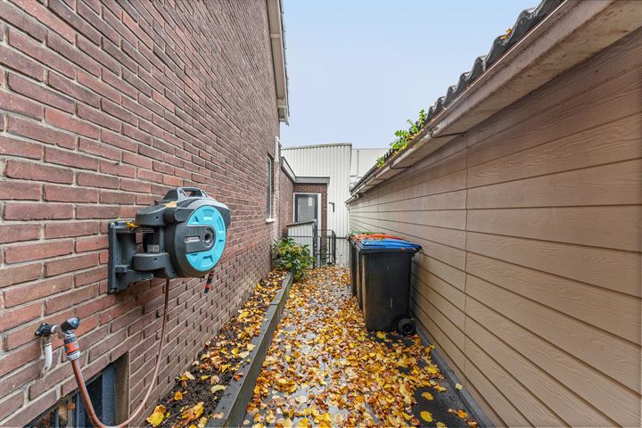 Bekijk foto 32 van Havenstraat 79