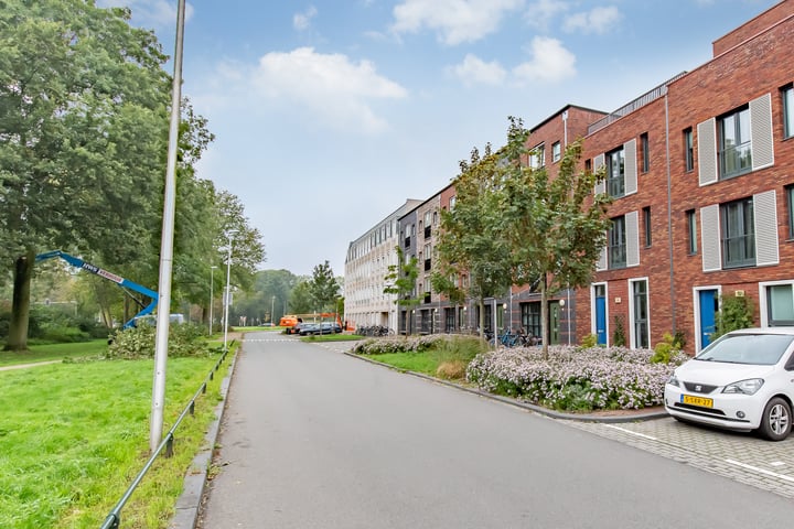 Bekijk foto 48 van Blaarkopstraat 13