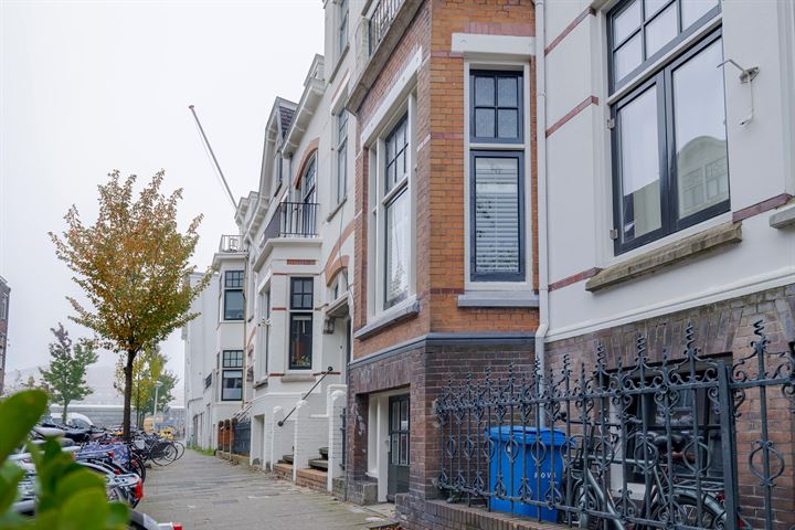 Bekijk foto 45 van Venestraat 9