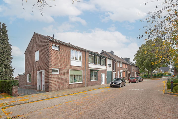 Bekijk foto 19 van Platanenstraat 25