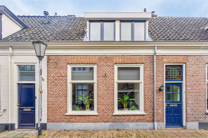 Bekijk foto 1 van Molenstraat 5