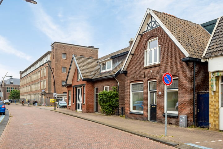 Bekijk foto 30 van Industriestraat 23