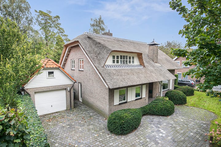 Photo 1 of Emiel van Hemeldoncklaan 8