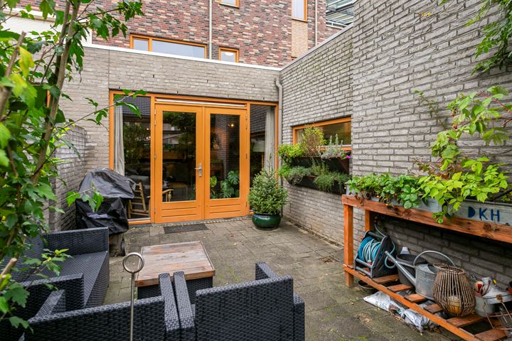 Bekijk foto 18 van Huygensstraat 43