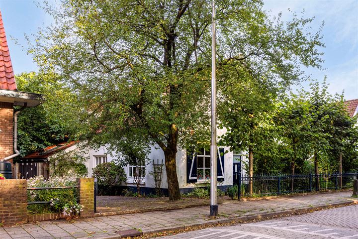 Bekijk foto 1 van Oude Graafseweg 102-104