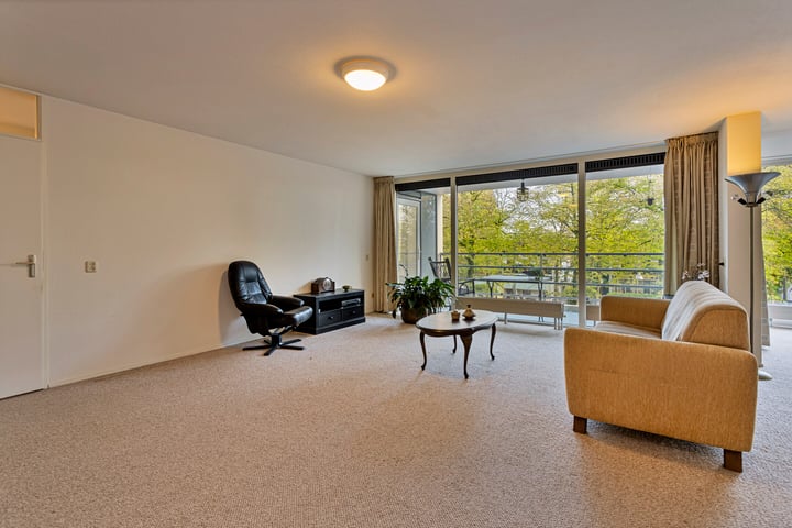 Bekijk foto 4 van Loolaan 63-B
