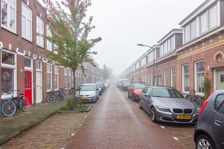 Bekijk foto 34 van Busken Huëtstraat 11