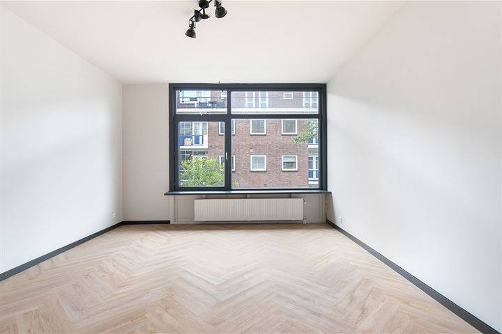 Bekijk foto 3 van Fluitstraat 14-B