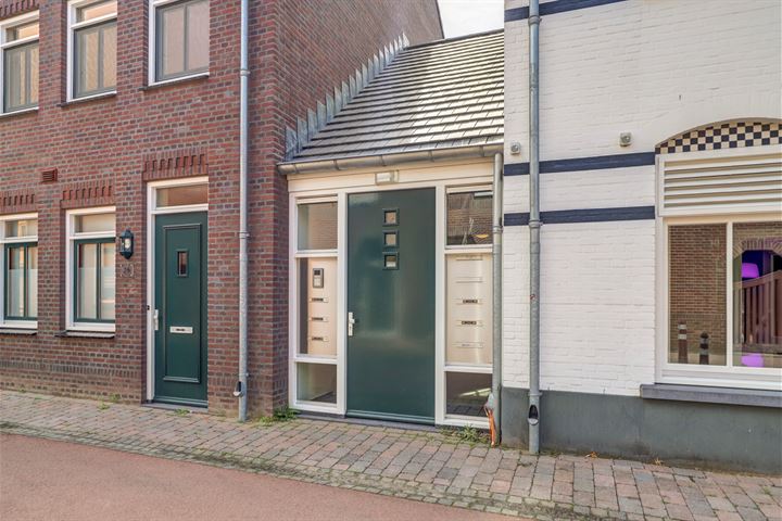 Bekijk foto 3 van Bontekoestraat 33